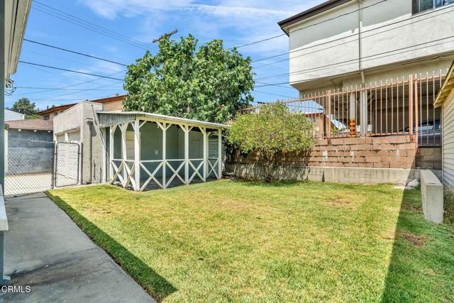 4419 4419 1/2 Corliss Street, Los Angeles CA: https://media.crmls.org/mediaz/7ab2bb09-076c-48fe-b27c-8f5d23778414.jpg