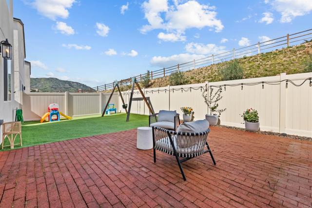 Detail Gallery Image 16 of 25 For 228 Hass Lane, Fallbrook,  CA 92028 - 3 Beds | 2/1 Baths