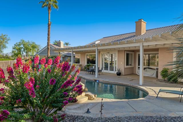 78770 Sunrise Mountain View, Palm Desert CA: https://media.crmls.org/mediaz/7ab34384-6f75-42a9-a34a-5ad69edb0c94.jpg