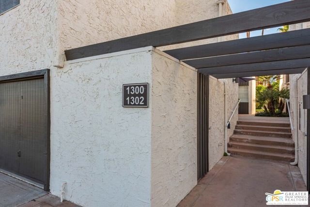 1300 S Camino Real, Palm Springs CA: https://media.crmls.org/mediaz/7ab478cf-f292-451d-b4b3-8e1be717c331.jpg