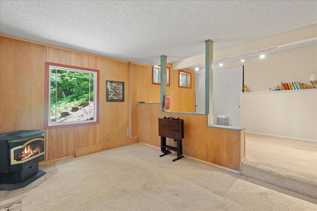 20246 Gist Road, Los Gatos CA: https://media.crmls.org/mediaz/7ab50c89-23d3-4e2b-875e-fa2cf0b0ac4f.jpg