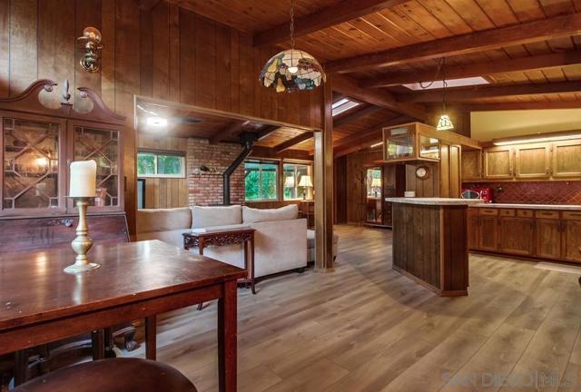 3233 Salton Vista Drive, Julian CA: https://media.crmls.org/mediaz/7ab565ab-3432-4236-9bc9-696b65924b73.jpg