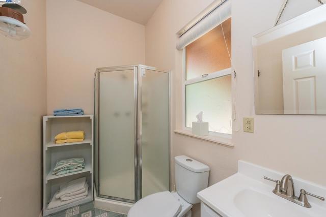 8341 East Side Rd, Trinity Center CA: https://media.crmls.org/mediaz/7ab7eca1-a709-47a2-9462-d2ceaafea9da.jpg