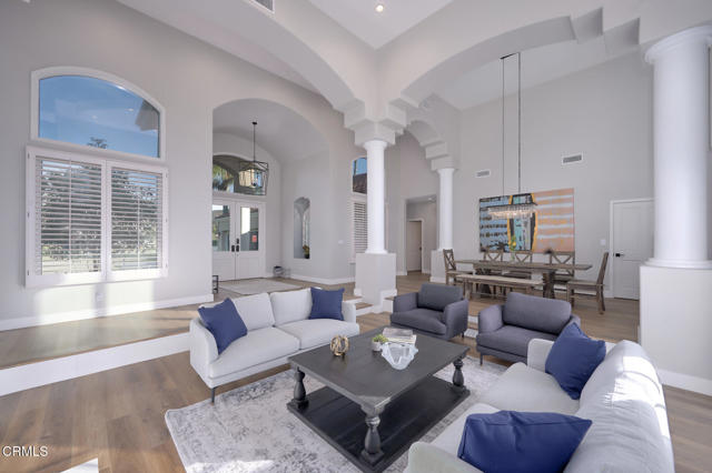 2021 Brittany Park Road, Camarillo CA: https://media.crmls.org/mediaz/7ab80865-7860-4b69-8013-b6e2a695655e.jpg