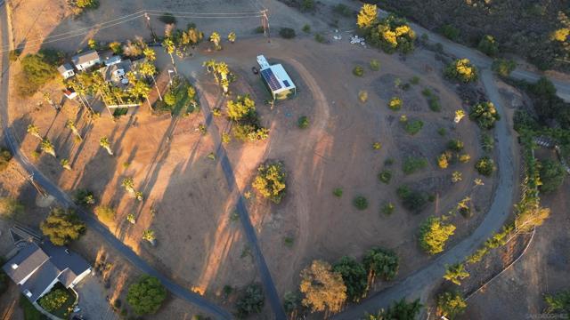 11270 San Luis Rey Dr, Valley Center CA: https://media.crmls.org/mediaz/7ab82d0a-681d-469d-8afb-923bf6c630c7.jpg