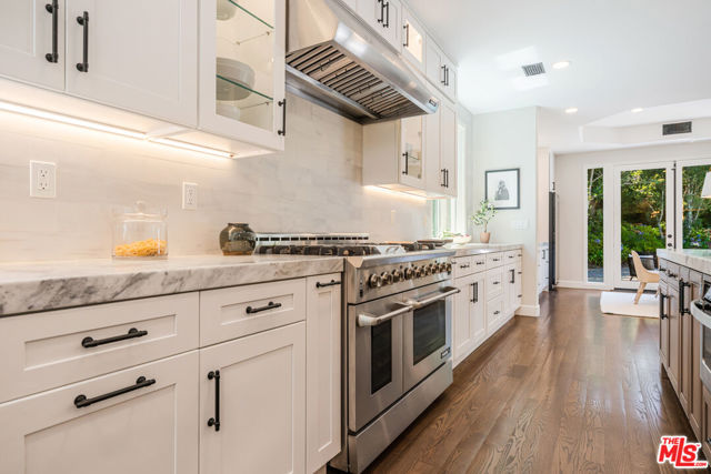 11797 CHAPARAL Street, Los Angeles CA: https://media.crmls.org/mediaz/7ab92968-5226-4d88-a826-d1a310223735.jpg