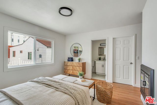 4325 W 58th Place, Los Angeles CA: https://media.crmls.org/mediaz/7abb1924-5807-4644-a915-c661ecc221d3.jpg