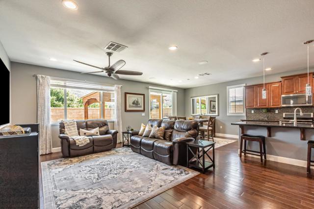 1798 Rosemary Drive, Gilroy CA: https://media.crmls.org/mediaz/7abb5e55-c814-4449-b65f-4abc7b501fdd.jpg
