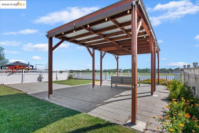 5218 Sandmound Blvd, Oakley CA: https://media.crmls.org/mediaz/7abc1f3f-b9f8-497e-bc6c-c0de7810cfb1.jpg