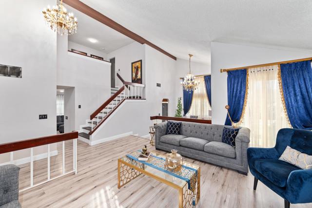 Detail Gallery Image 13 of 38 For 10491 Moorpark St, Spring Valley,  CA 91978 - 4 Beds | 3 Baths