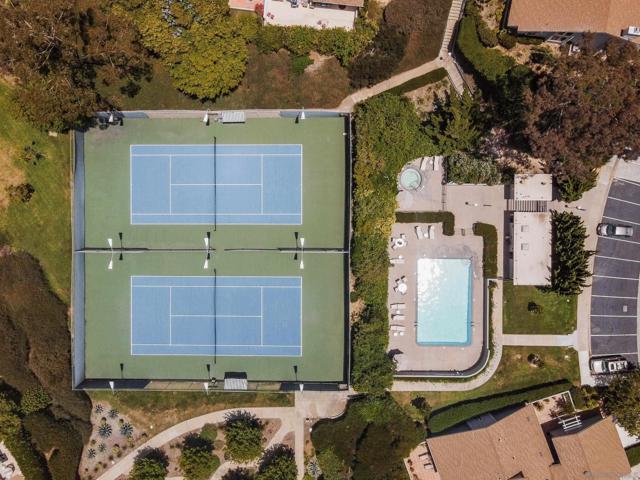 2143 Caminito San Martin, La Jolla CA: https://media.crmls.org/mediaz/7abcd6d2-c75f-493e-b5b7-baf68c6a8276.jpg