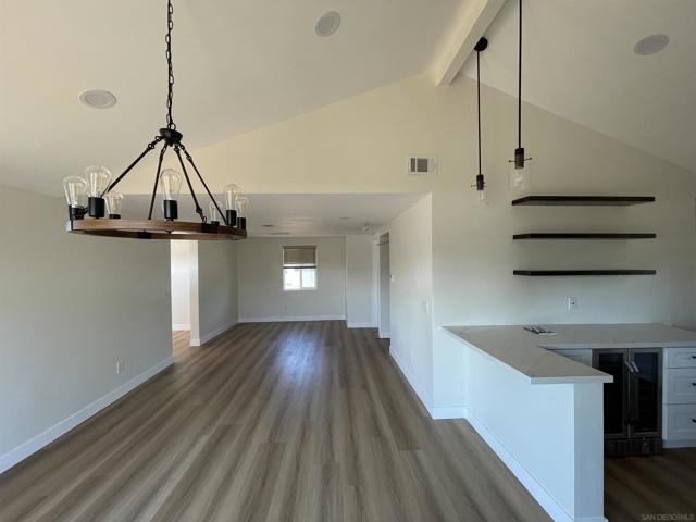 1656 Evergreen Ave, San Diego CA: https://media.crmls.org/mediaz/7abdadd8-5e93-45b3-bc14-0e467d546759.jpg