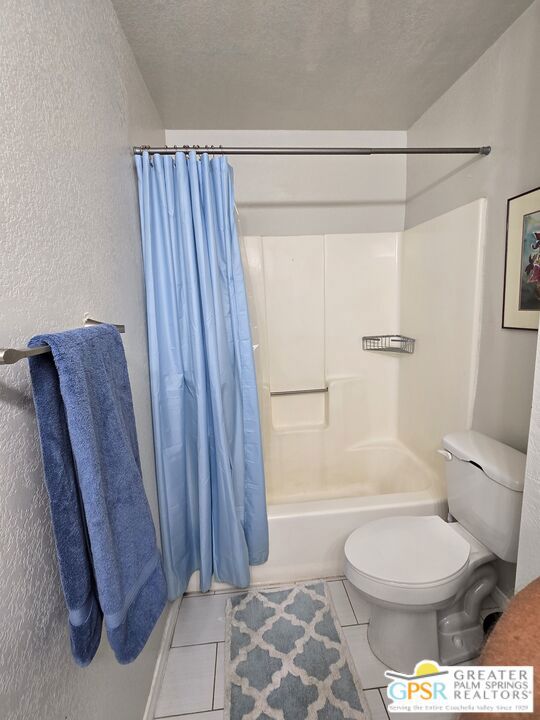 2810 N Arcadia Court, Palm Springs CA: https://media.crmls.org/mediaz/7abe9a14-fe48-4556-9d63-b57c5f9d4a04.jpg