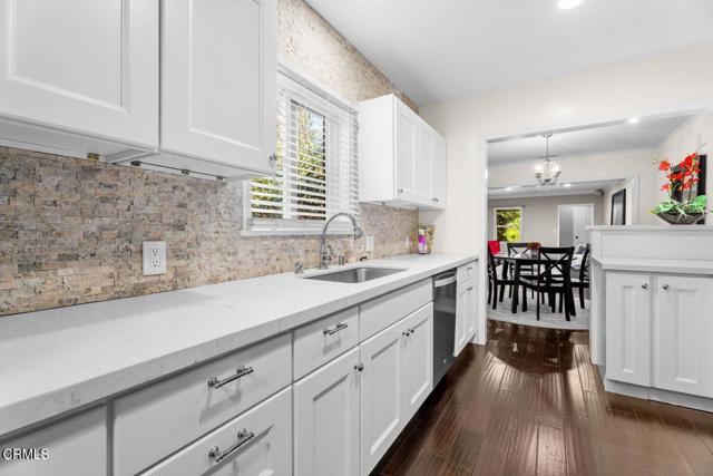 Detail Gallery Image 6 of 21 For 4242 Van Nuys Bld, Los Angeles,  CA 91403 - 3 Beds | 3 Baths