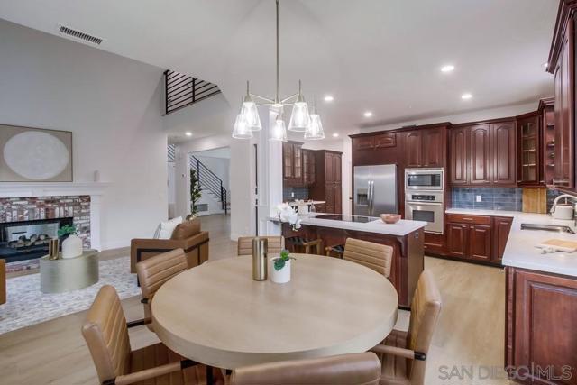 2543 Daisy Ln, Fallbrook CA: https://media.crmls.org/mediaz/7ac0c93c-1684-4b28-939e-0b4a8da023ab.jpg
