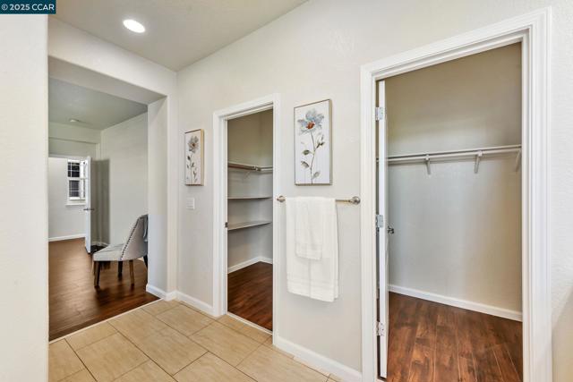 237 Dutra Vernaci Dr, Union City CA: https://media.crmls.org/mediaz/7ac13299-c782-41a2-af7a-3df10b3f398b.jpg