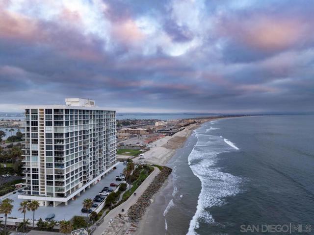 1830 Avenida del Mundo, Coronado, California 92118, 2 Bedrooms Bedrooms, ,2 BathroomsBathrooms,Condominium,For Sale,Avenida del Mundo,240018892SD