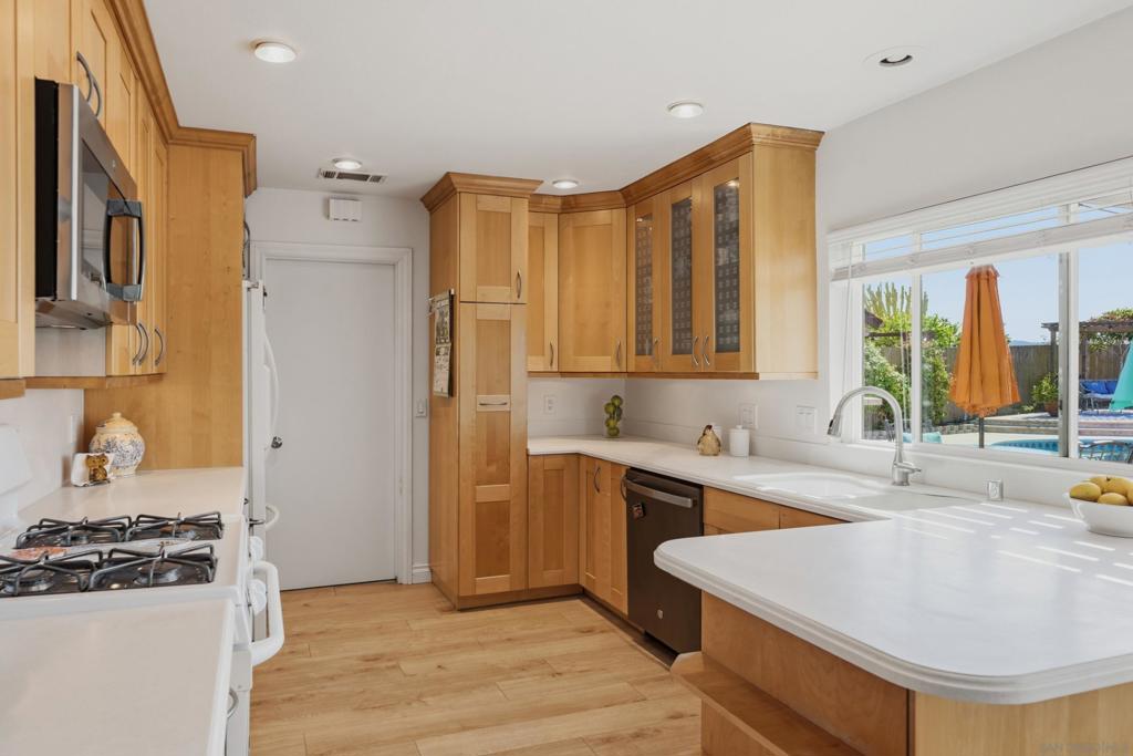 13650 Ahwahnee Way - photo 5