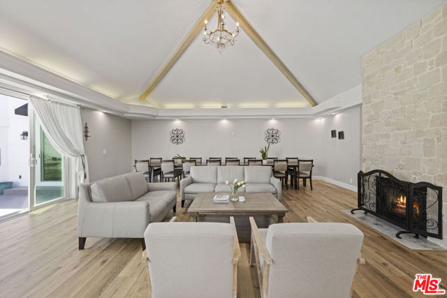 8944 Enfield Avenue, Sherwood Forest CA: https://media.crmls.org/mediaz/7ac21b81-8d31-456f-b4ba-4f6cb168c46a.jpg