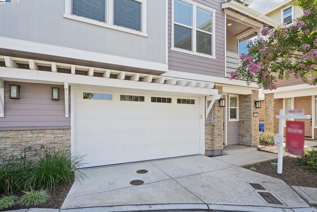 Image 1 of 45 For 23320 Wilmot Cir