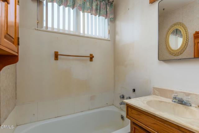 Detail Gallery Image 11 of 16 For 4117 S C St, Oxnard,  CA 93033 - 3 Beds | 2 Baths