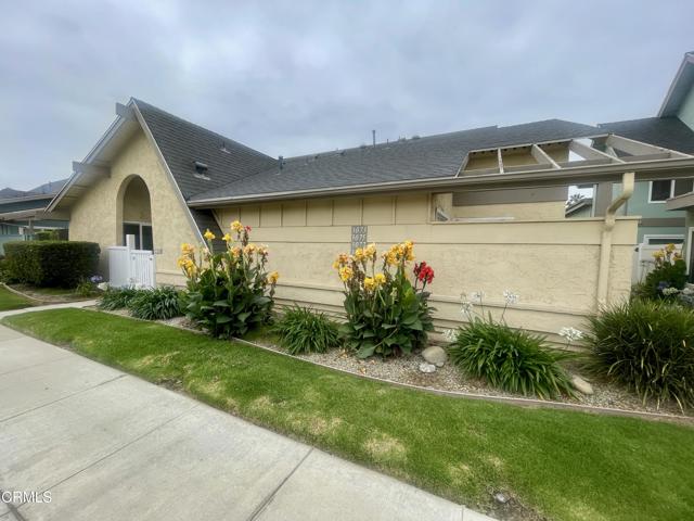 3077 Harbor Boulevard, Ventura CA: https://media.crmls.org/mediaz/7ac35eff-c3c4-4f5d-b2df-066d317d4ad2.jpg