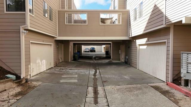 Detail Gallery Image 14 of 28 For 9260 Towne Centre Drive #23,  San Diego,  CA 92121 - 2 Beds | 1/1 Baths