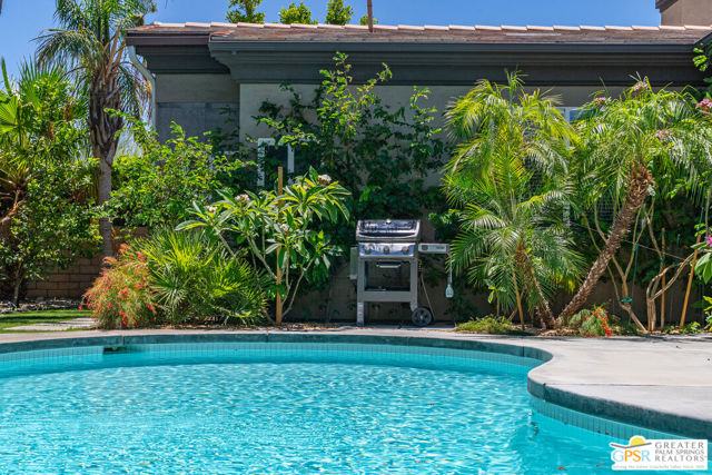 2160 N Hermosa Drive, Palm Springs, CA 92262