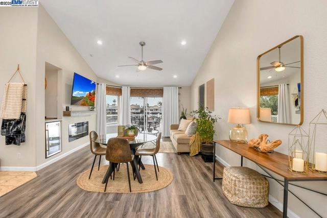 1864 Dune Point Way, Discovery Bay CA: https://media.crmls.org/mediaz/7ac46f56-e86d-4d91-8357-17eb491ab554.jpg