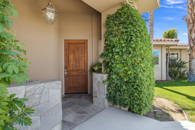 44476 Hazel Canyon Lane, Palm Desert CA: https://media.crmls.org/mediaz/7ac51181-928d-4a24-af8d-03339ca0842f.jpg