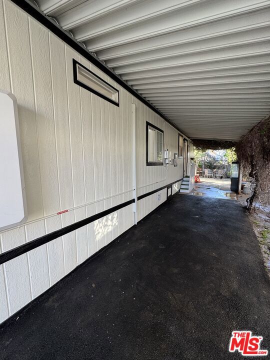 105 Prince Lane, Santa Ana CA: https://media.crmls.org/mediaz/7ac5acee-fb93-48be-988d-a6576a17419e.jpg