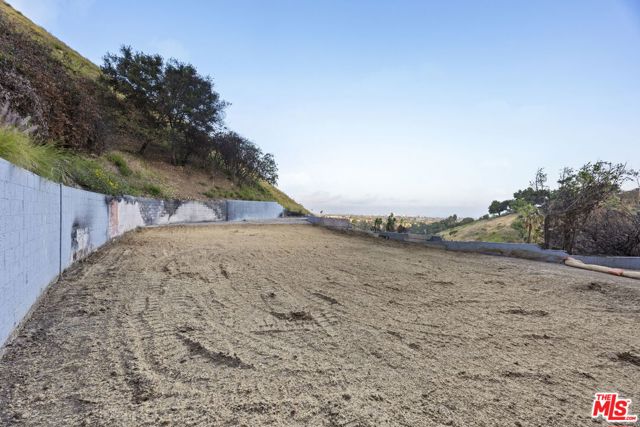 Drew Fenton | 16613 Pequeno Place Pacific Palisades CA | MLS: 7489652 Drew Fenton | 16613 Pequeno Place Pacific Palisades CA | MLS: 7489652