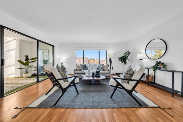 1500 Howard Avenue, Burlingame CA: https://media.crmls.org/mediaz/7ac6c275-a41d-4773-8631-bacc8836ce8b.jpg
