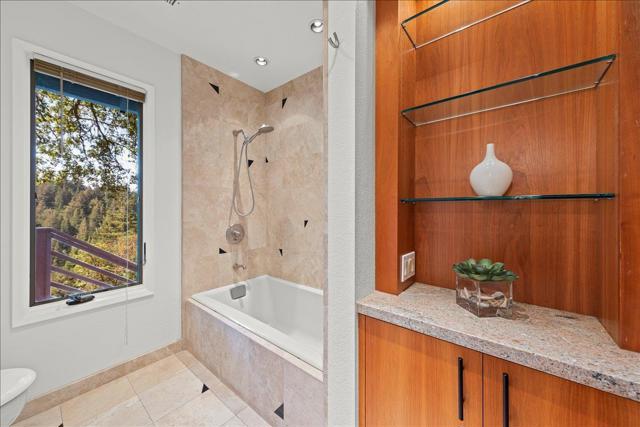 17337 Debbie Road, Los Gatos CA: https://media.crmls.org/mediaz/7ac72cf4-2e3e-44a2-a8b8-9e9ff7409d32.jpg