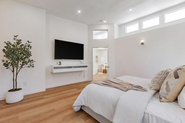271 Woodhams Road, Santa Clara CA: https://media.crmls.org/mediaz/7ac819a3-30b2-4886-8d37-40a9b265ca0d.jpg