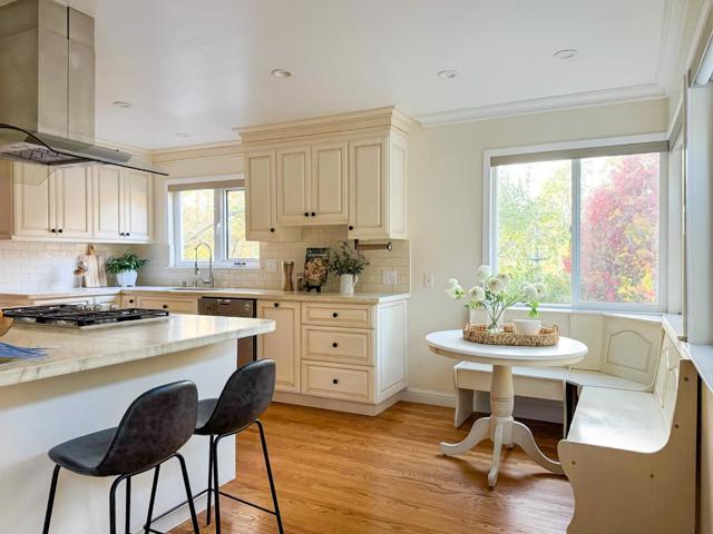 1485 Ascension Drive, San Mateo CA: https://media.crmls.org/mediaz/7ac8ab2d-fe21-4c1a-9a78-4470cf874c66.jpg