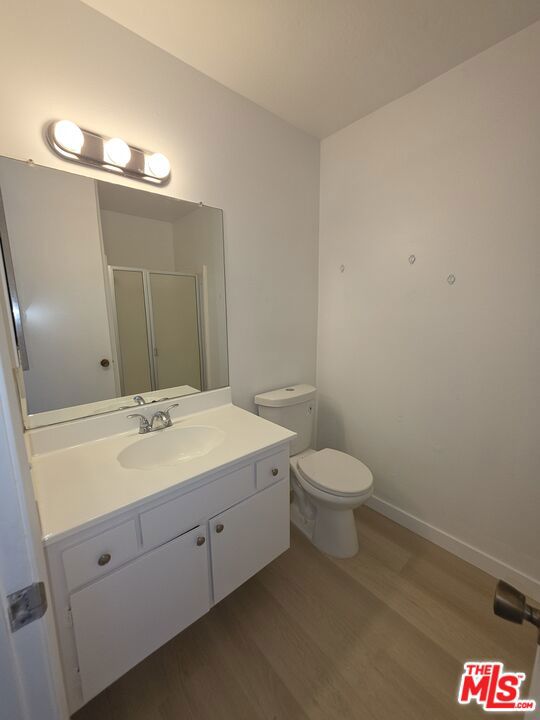 6000 Canterbury Drive, Culver City CA: https://media.crmls.org/mediaz/7ac9344e-99c1-43c9-822b-7a0f6c581fa7.jpg