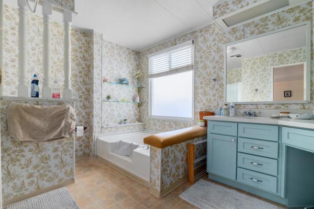 9 Pera Drive, Watsonville CA: https://media.crmls.org/mediaz/7ac93669-4e00-42db-b300-155b43d69a73.jpg