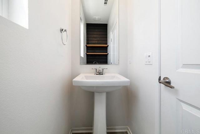 5241 Rockfish Lane, San Diego CA: https://media.crmls.org/mediaz/7ac9e515-1505-4f7d-a642-9297ad6d0713.jpg