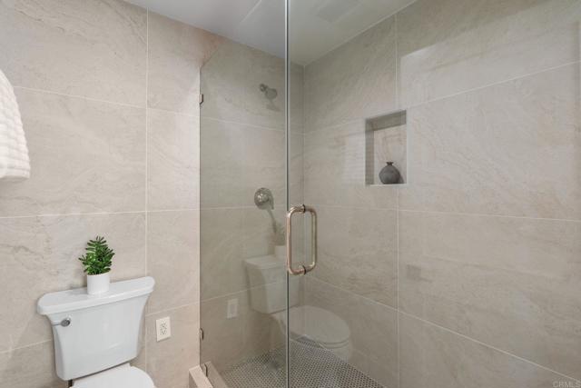 Image 49 of 59 For 212 Pacific Street