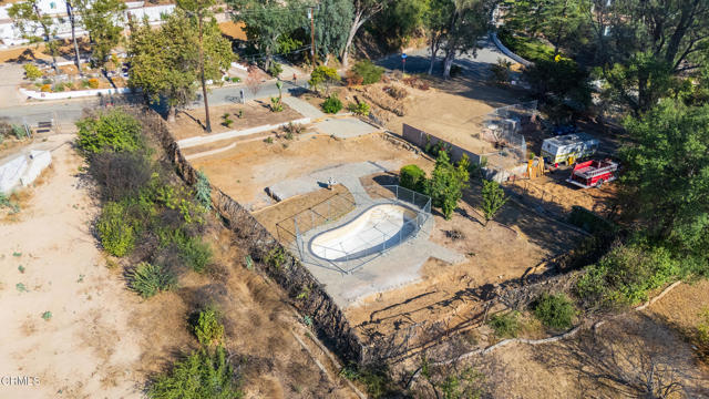 1962 E Loma Alta Drive, Altadena CA: https://media.crmls.org/mediaz/7acb207a-a359-44d5-a6ec-9ef8a7468256.jpg