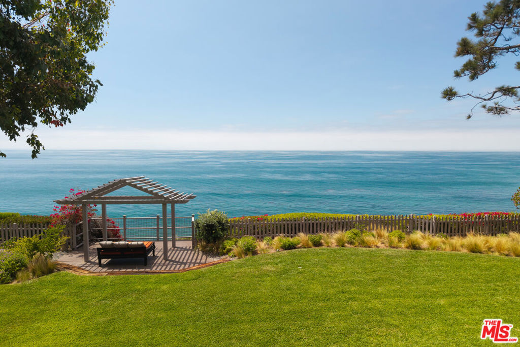 28980 Cliffside Drive — architectural residence