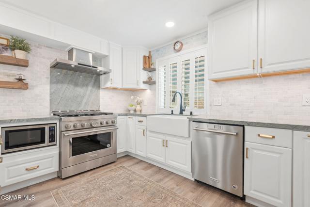 2758 Briarpatch Drive, Simi Valley CA: https://media.crmls.org/mediaz/7ace1f1f-7241-459f-8ff3-71d3eab3eecf.jpg