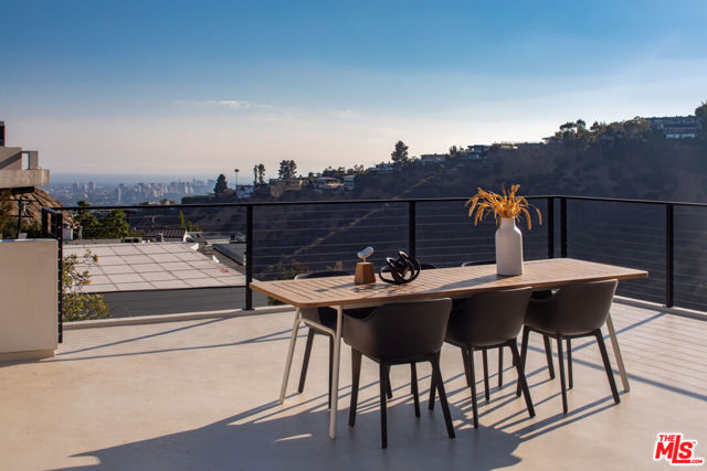 1943 Sunset Plaza Drive, Los Angeles CA: https://media.crmls.org/mediaz/7ace817b-87e9-48b5-8bf5-abda6b864d2a.jpg