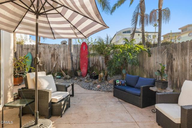 1322 Weymouth Lane, Ventura CA: https://media.crmls.org/mediaz/7acee222-aeb1-47cb-ae07-085a97fbd9df.jpg