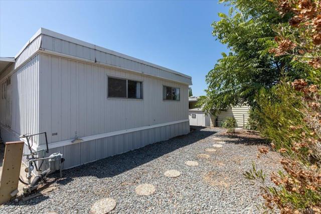 Detail Gallery Image 21 of 28 For 718 Sycamore Ave #109,  Vista,  CA 92083 - 2 Beds | 2 Baths
