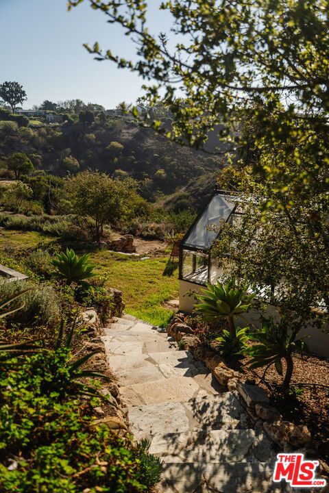 Drew Fenton | 6767 Wandermere Road Malibu CA | MLS: 7472712 Drew Fenton | 6767 Wandermere Road Malibu CA | MLS: 7472712