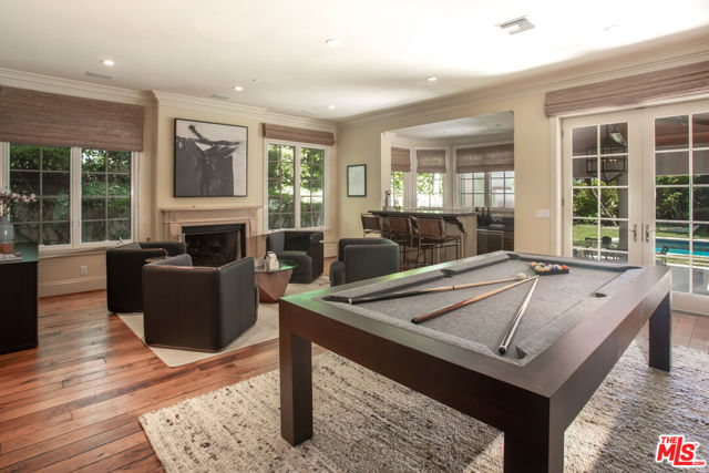1154 Summit Drive, Beverly Hills CA: https://media.crmls.org/mediaz/7ad1ce46-f4df-471f-93c9-43bb1c3c75f6.jpg