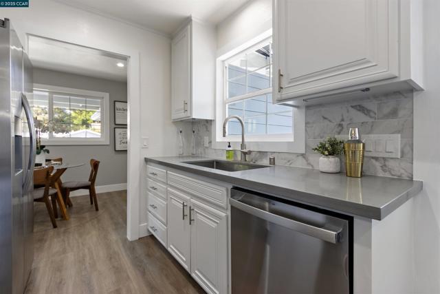 225 Babette Ct, Pleasant Hill CA: https://media.crmls.org/mediaz/7ad1e250-ac74-43d9-b4ef-319f5146c577.jpg
