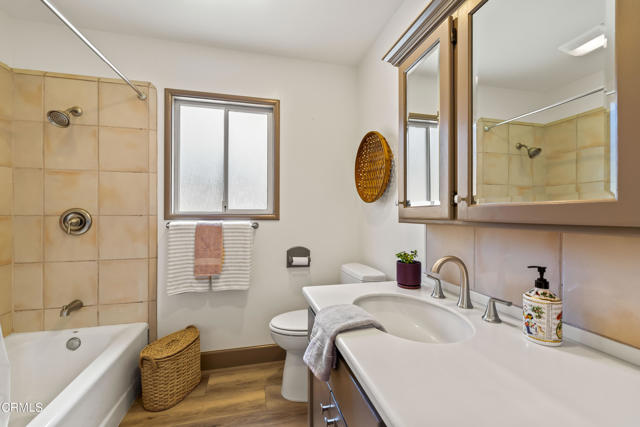 18601 Cypress Road, Fort Bragg CA: https://media.crmls.org/mediaz/7ad39f72-c7c6-4288-a09b-382b3d82789d.jpg